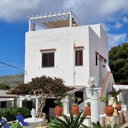 Holiday home Angolo Di Paradiso Favignana