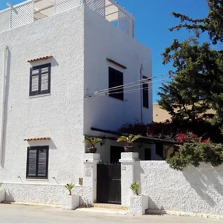 Angolo Di Paradiso Holiday home *